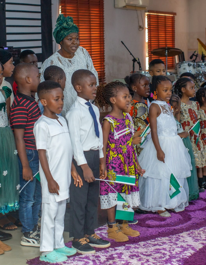 564607312_122156102816754094_7598775100186203788_n (1) (1)